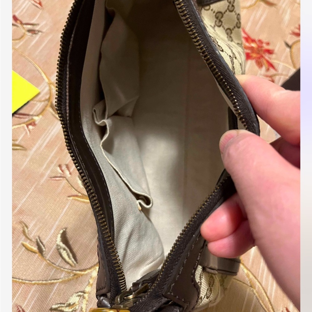 Authentic Gucci Monogram Purse - Picture 6 of 11